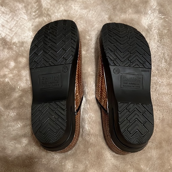 Dansko Sanita Clogs Woven Pattern Hazelnut Color Nursing Footwear 39 - Picture 5 of 5